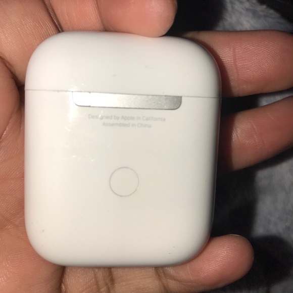 COPY - Airpod Gen 2 - Picture 2 of 4